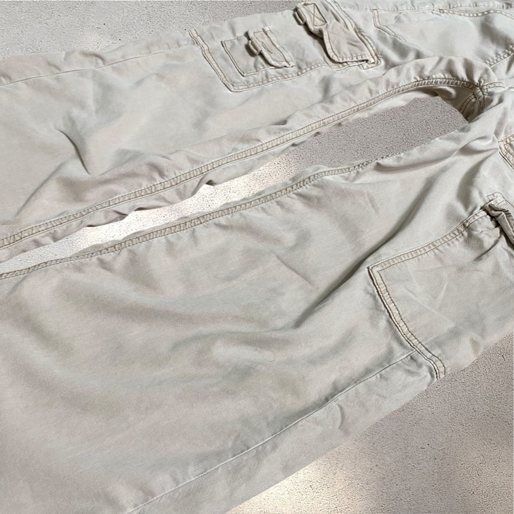 American Eagle Outfitters Mid Rise Cream Beige Cargo Style Wide Leg Pants - Picture 8 of 9